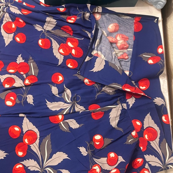 Trashy Diva 🍒 Cherry Blouse & High Waist Short🍒 Pinup Style 1940’s Vintage style - Picture 5 of 9